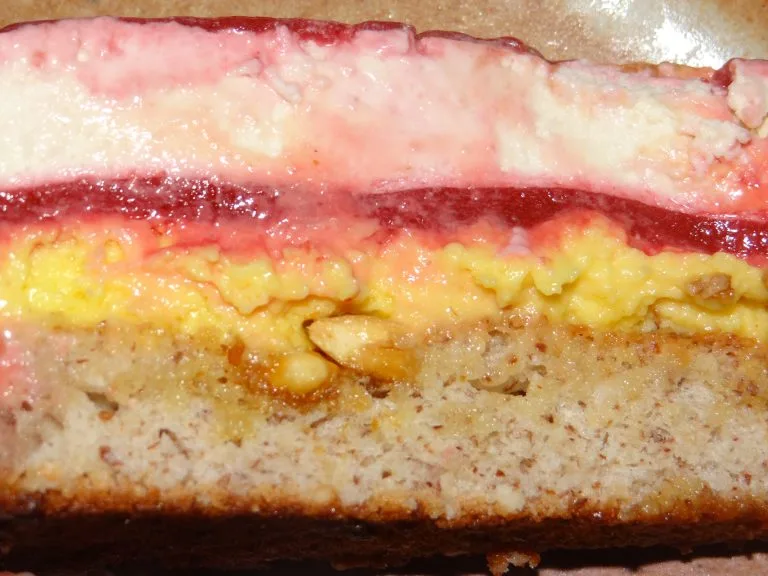 Entremet framboise, chocolat blanc & citron