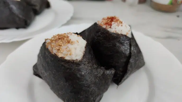 Onigiri thon-mayo avec sa mayonnaise maison épicée